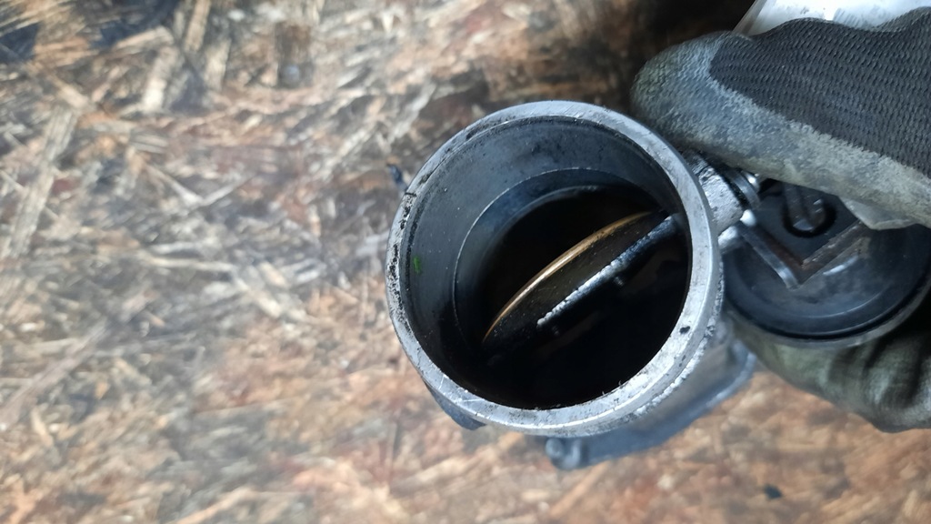 фото №4, Дроссельная заслонка audi a6 c5 2.5 tdi v6 180km