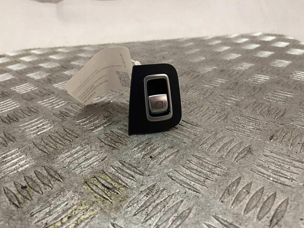 фото №9, Mercedes-benz glc x253 c253 2018 кнопки вікон