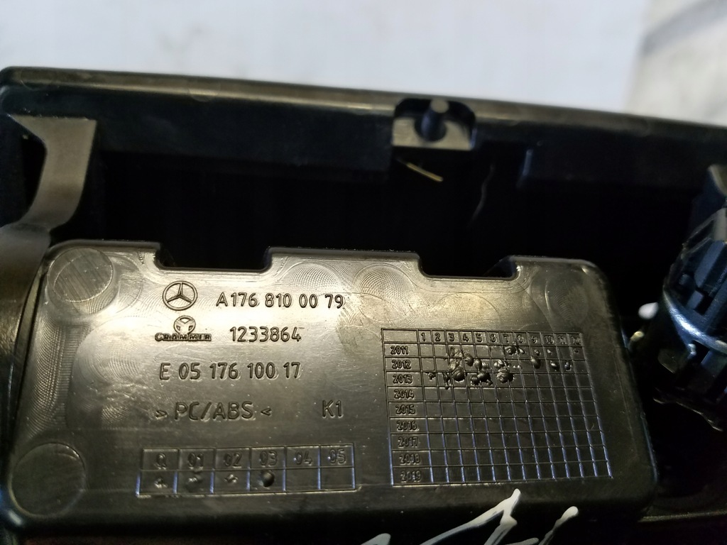 фото №5, Попільничка бардачок mercedes a-klasa w176 a1766801250