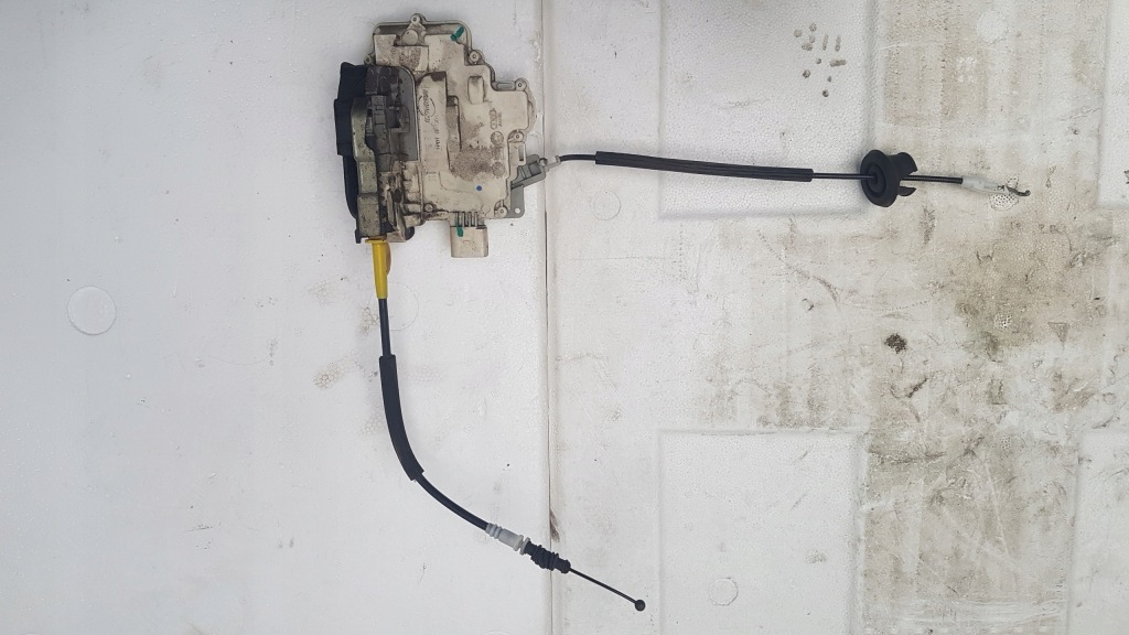 Купити Замок двері перед задній audi a4 b8 6 7 pin