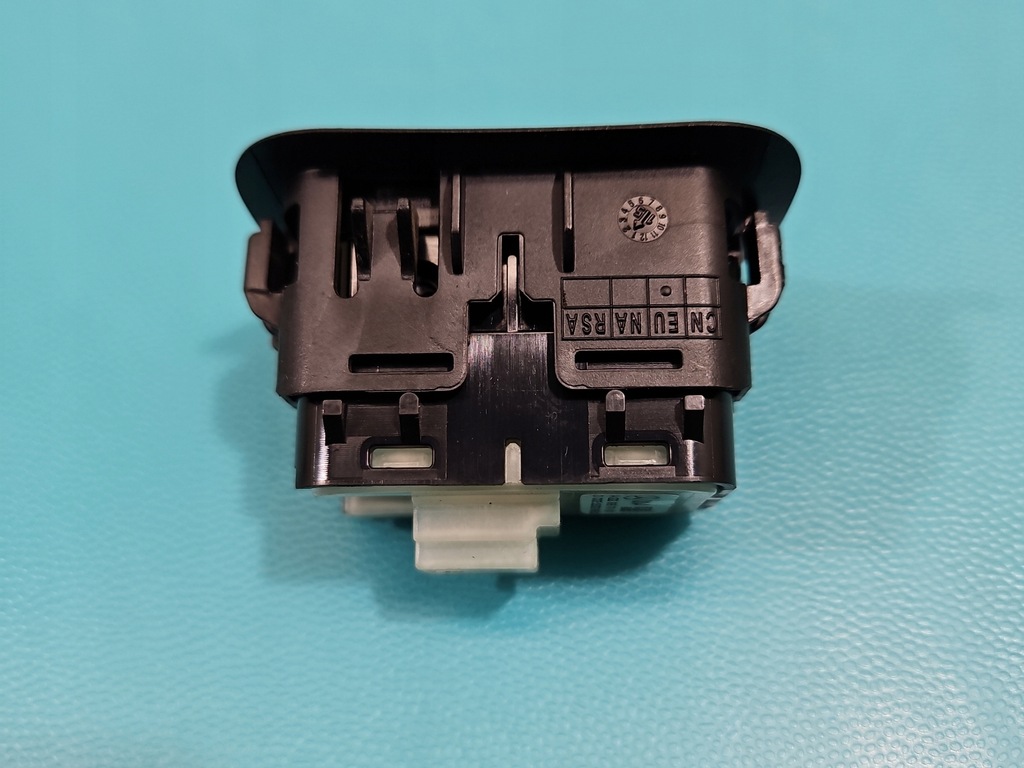 фото №8, Переключатель крышки багажника mercedes w205 a2229057600