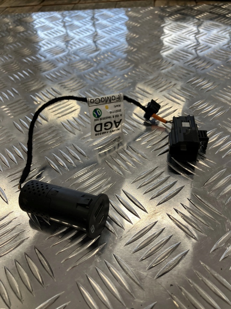 фото №2, Роз'єм port usb hub ford ranger 22- n1wt-19j211-ac