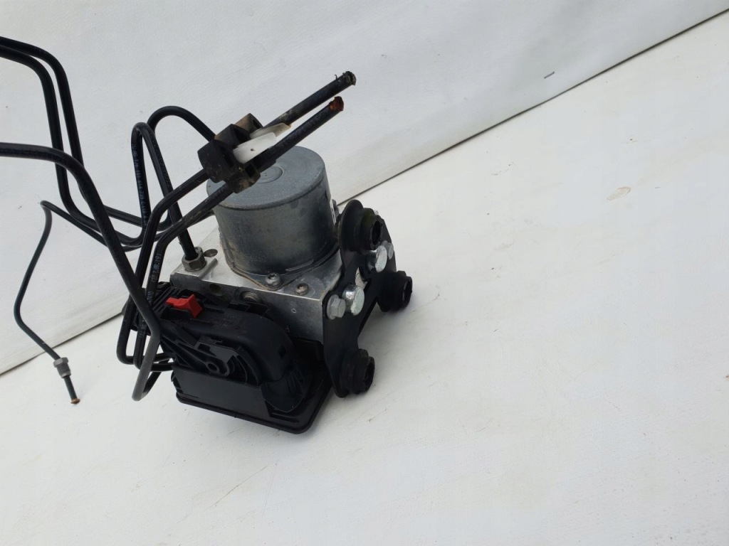 фото №8, Volkswagen оригинальный номер 1s0614517r насос тормозная