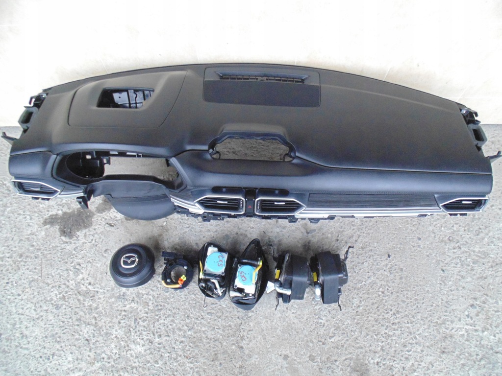 фото №1, Приборная панель консоль подушки безопасности mazda cx5 ii 2017 rok.