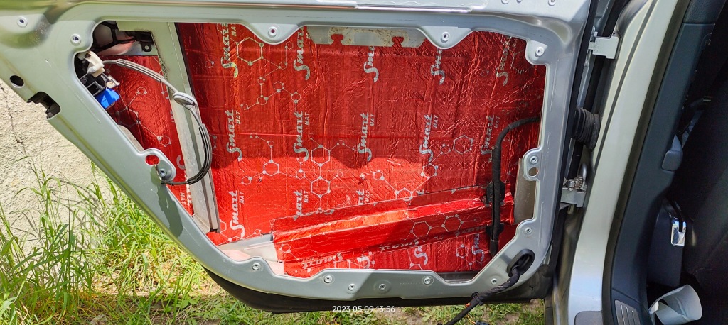 Мат шумоизоляционная 2mm бутиловая алюбутил 400x50 2m2 дверь багажник пол с Разборки