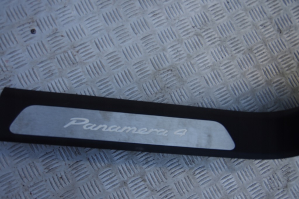 Накладка защита порог правая porsche panamera 971 971863484 Оригинал
