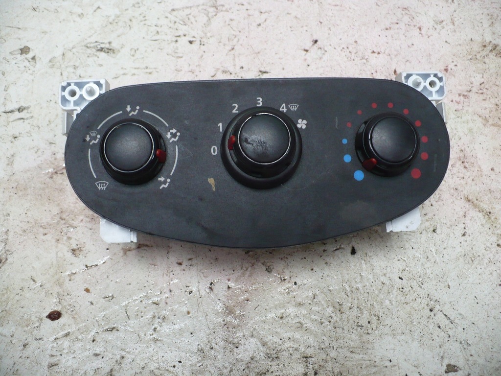 фото №1, Панель обдув dacia dokker 1b1541300