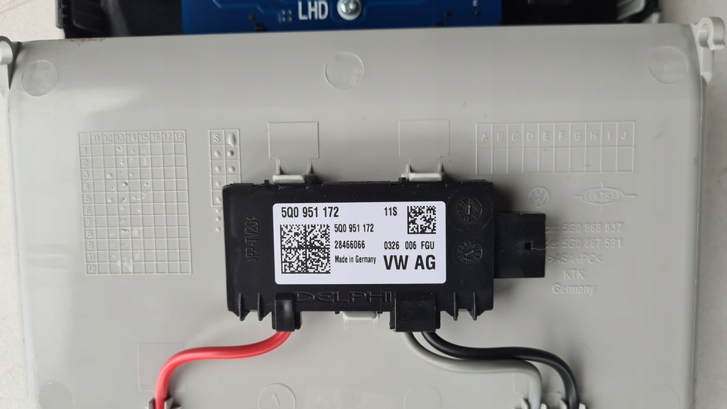 фото №9, Vw golf vii 12-19r лампа освітлення салону стельовий 5g0868837