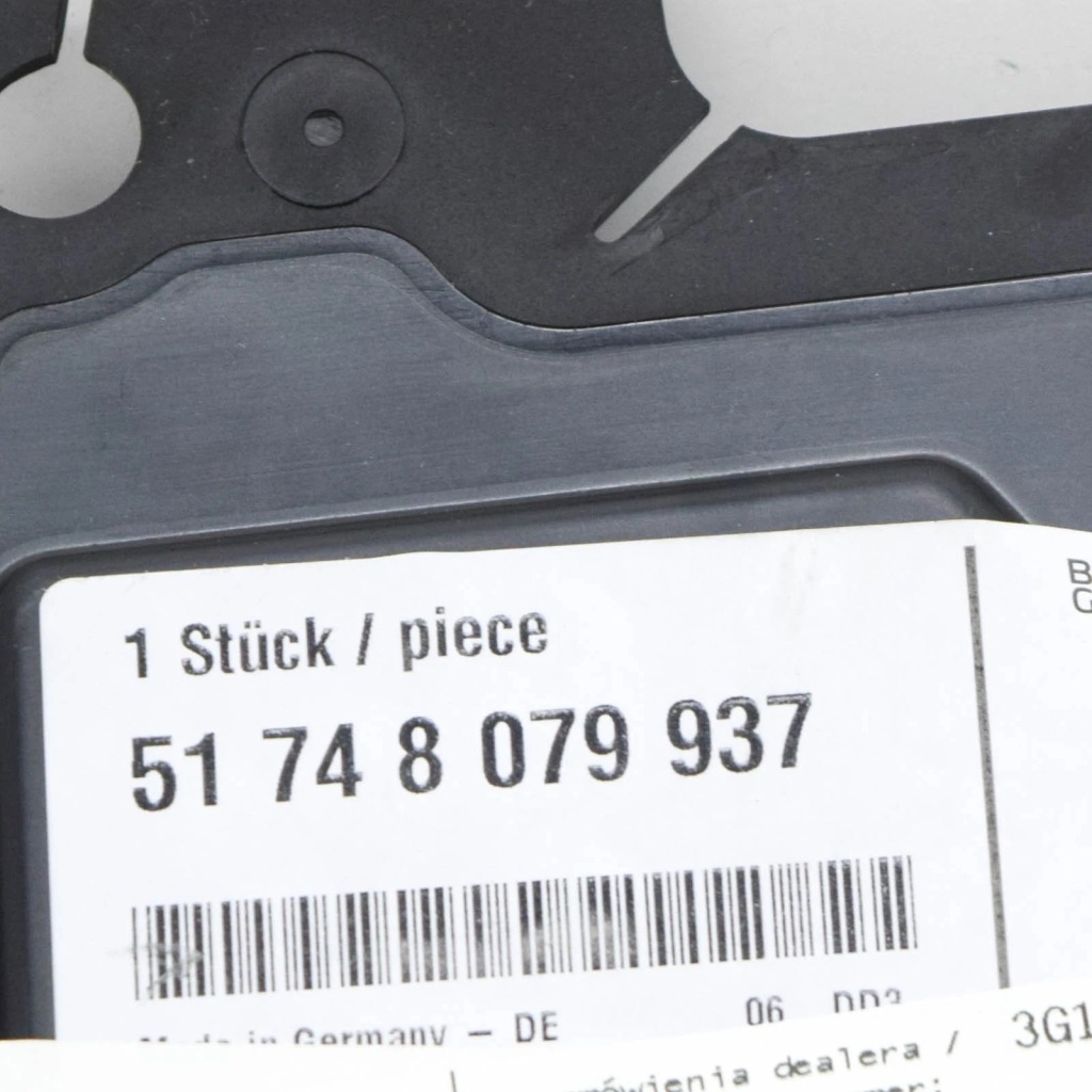 фото №9, Bmw 8 cabrio m f91 левый канал воздуха радиатора 51748079937