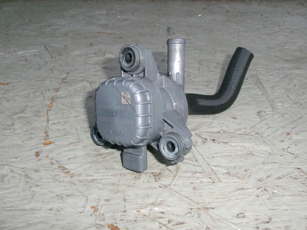 фото №1, Toyota rav4 iv насос wody g9040-48010