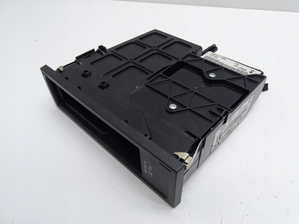 фото №10, Модуль зчитувач інтерфейс media-in 5n0035341g vw tiguan i 5n lift passat cc