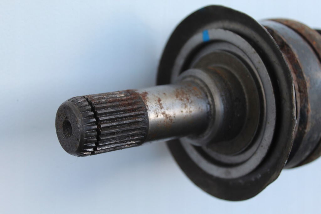 фото №3, Привідний вал правий задня задня bmw f10 f11 525d 7614290