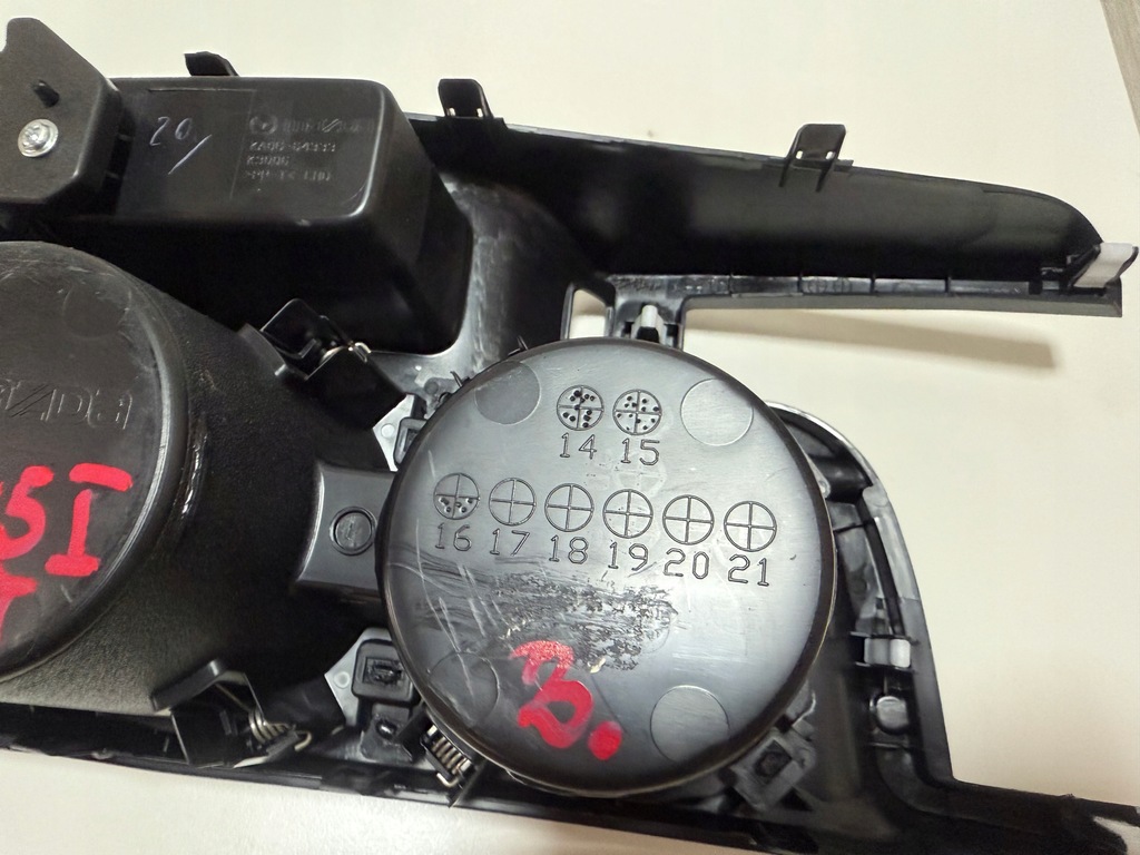 фото №12, Mazda cx-5 i lift 15-17 туннель средний панель управление радио чехол