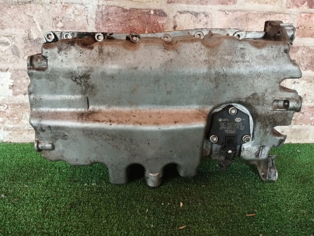 Піддон масляна 03g103601ab volkswagen audi skoda seat 1.6 tdi cay в Україні