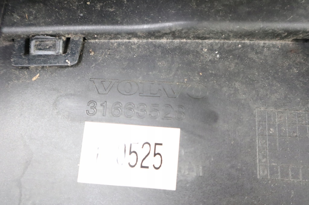 Спойлер бампера диффузор решётка молдинг нижняя volvo xc90 2 рестайлинг  311663528 Киев
