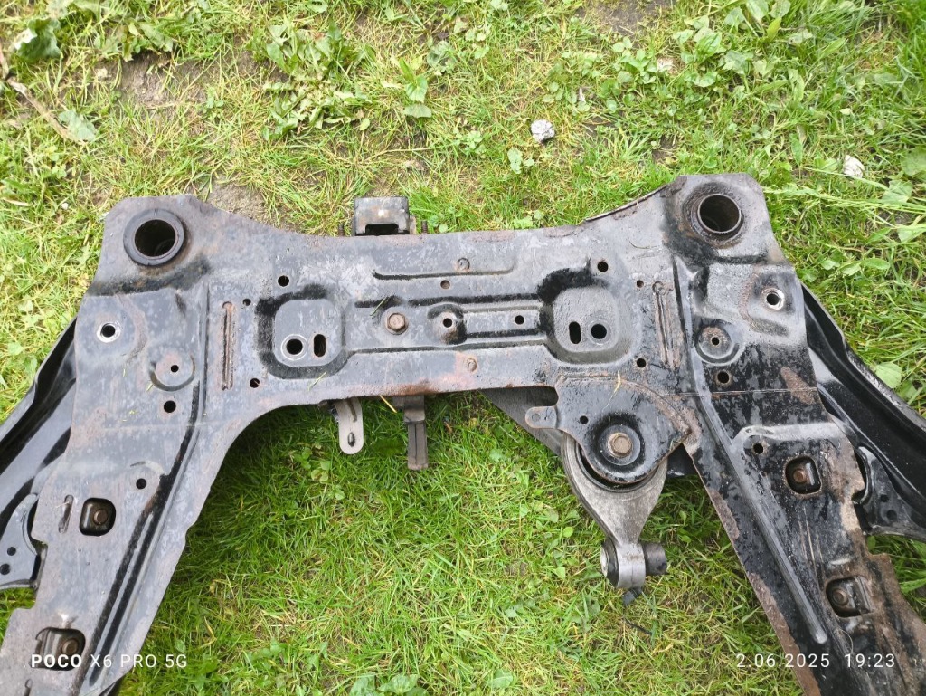 фото №6, Nissan x-trail t31 2.0 2.5 рама подрамник подрамник перед kompletny рычаг