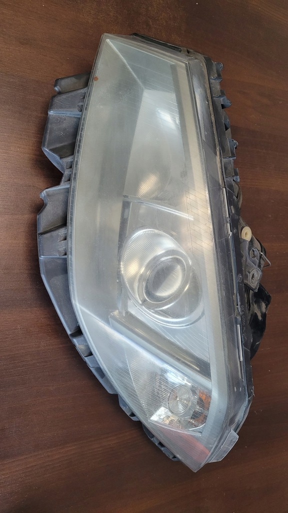 фото №1, Лампа левая перед фара renault megane ii ксенон 2002 2003 2004 2005