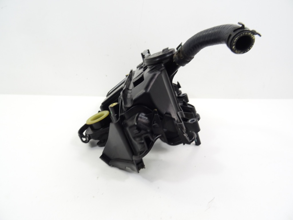 фото №7, X-trail t32 lift 1.7 dci крышка клапанов 18306606r