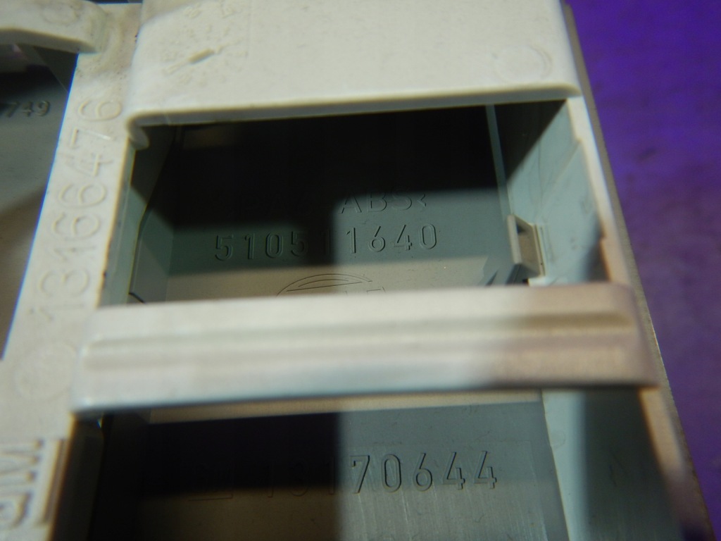 фото №3, Zafira b лампа потолочный освещение кабины