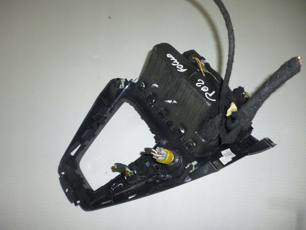 фото №2, Ford focus mk3 lift панель рамка радіо кондиціонера