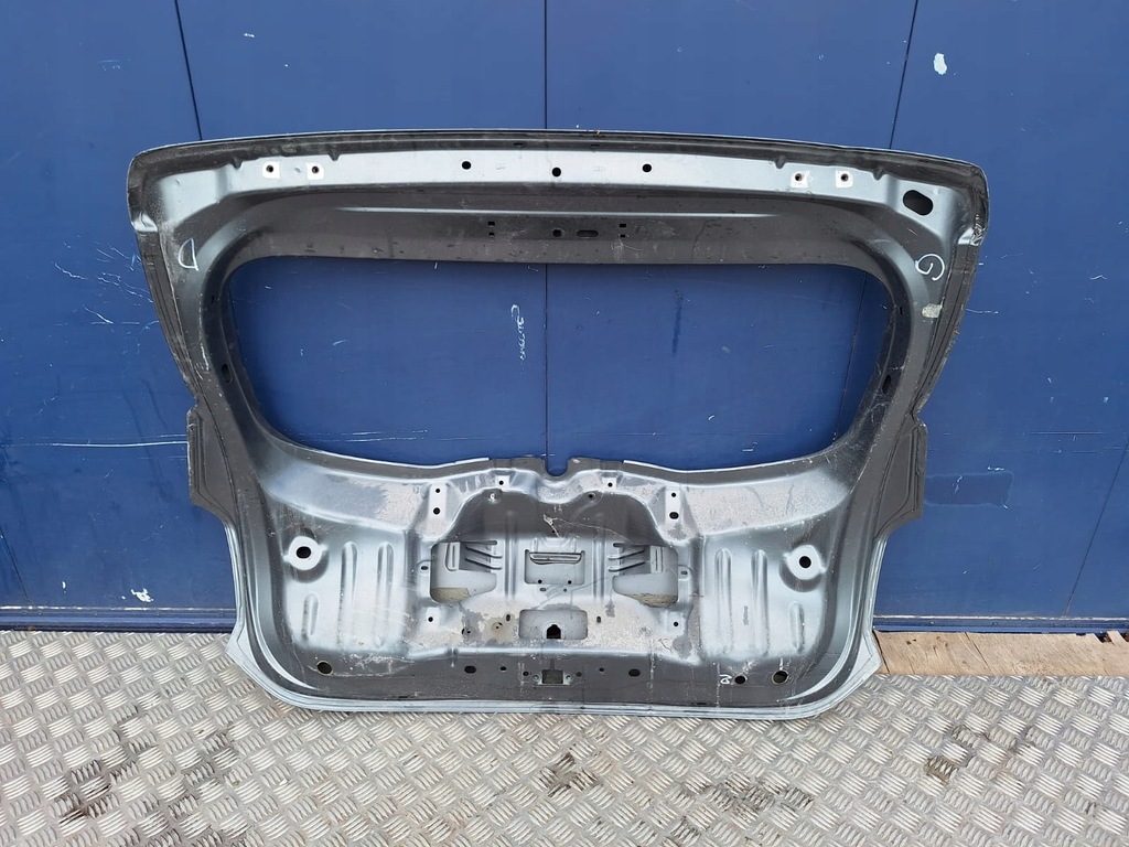 фото №3, Крышка багажника багажника dacia sandero ii