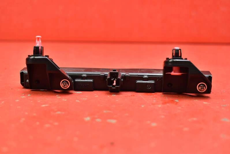 фото №3, Свет стоп-сигнал toyota auris 2 ii kombi lift 17r