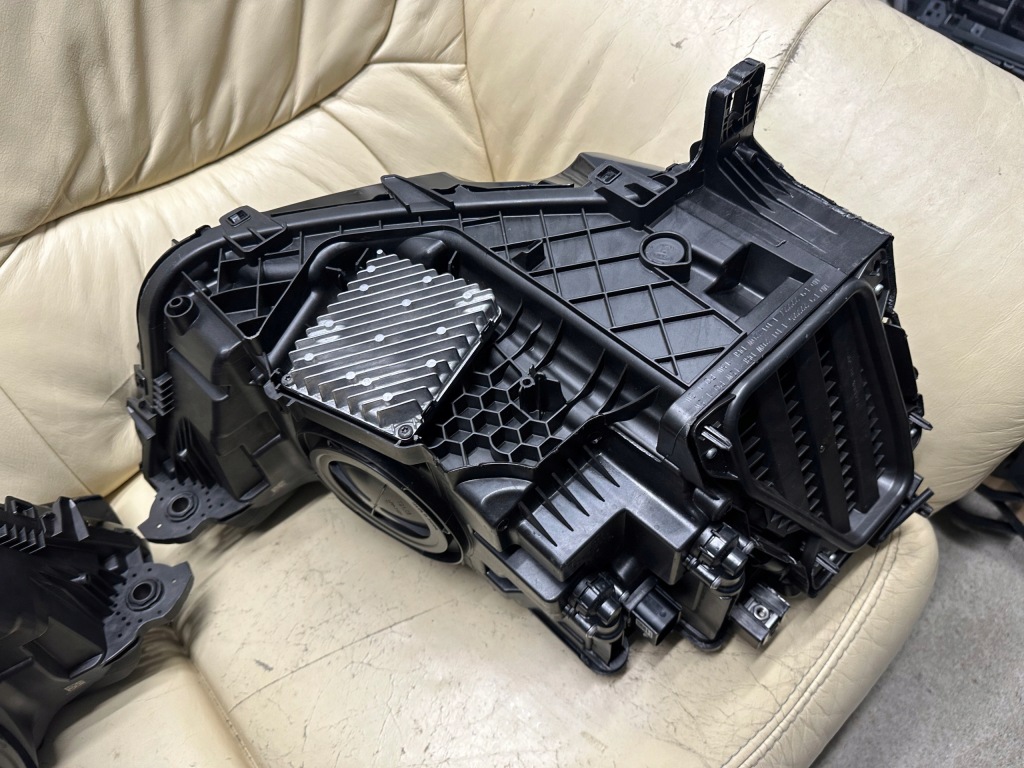 Audi q3 83a ліхтарі  передні full led ліва 83a941033 + правий 83a941034 Київ