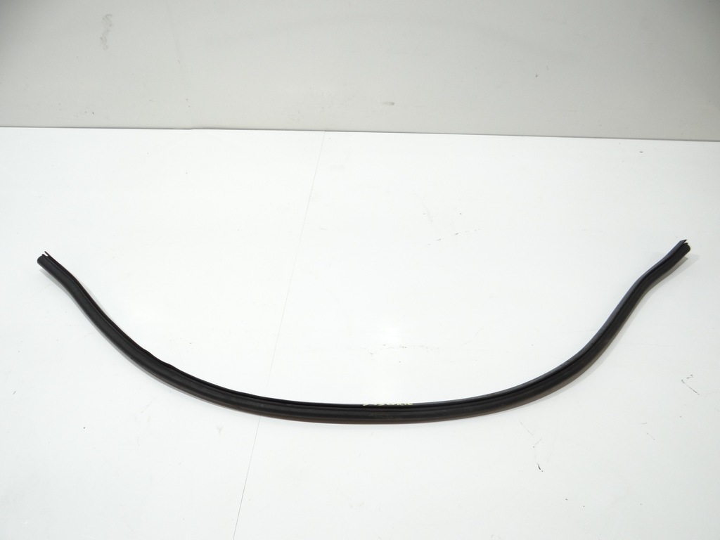 фото №1, Bmw 3 e90 e91 nowa прокладка капот перед 7060565