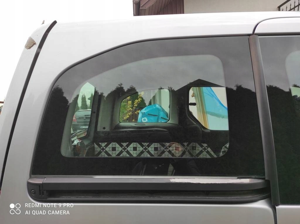 фото №1, Стекло стекло кузовная задняя правая citroen berlingo ii peugeot partner ii