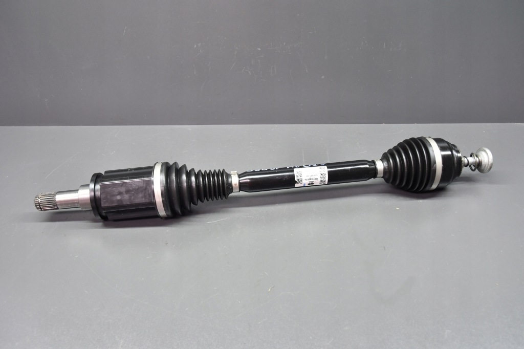 фото №1, Приводной вал левая перед передняя bmw 7 g70 i7 5a61a37