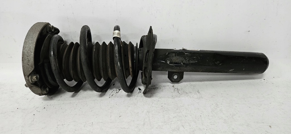 фото №1, Амортизатор правый перед bmw 2 f46 6857464