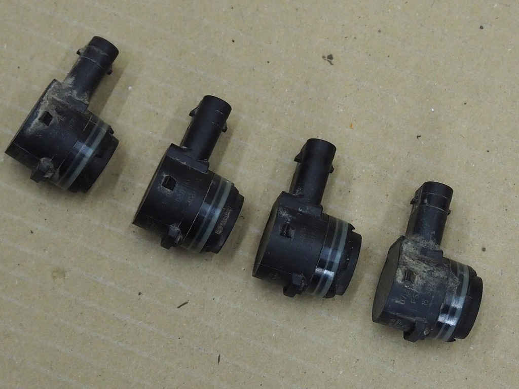 фото №13, Bmw 2 f46 датчик pdc 9283200 колір b53