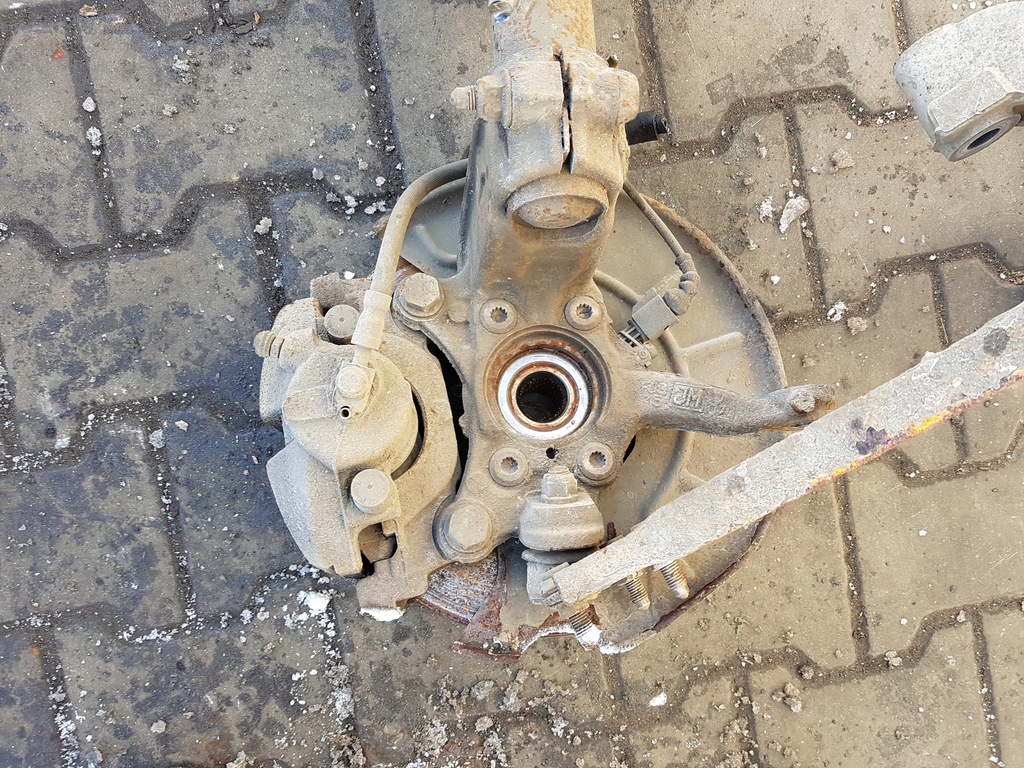 фото №5, Vw golf 5 v plus 05-08r 1.4 tsi амортизатор рычаг поворотный кулак правая перед