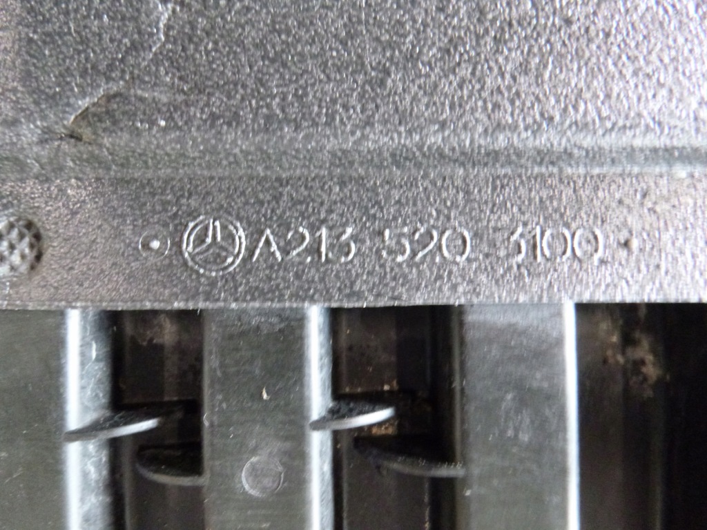 Mercedes 213 плита накладка 2135203100 Цена