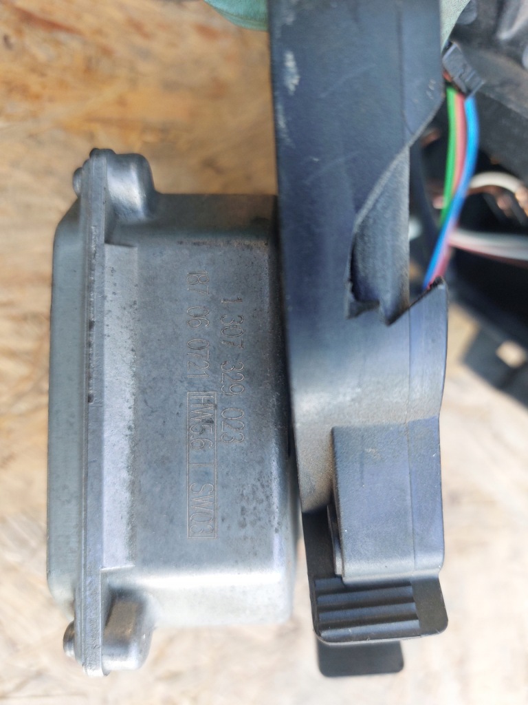 Porsche boxster 986 фара лампа правый правая ксенон преобразователь Недорого