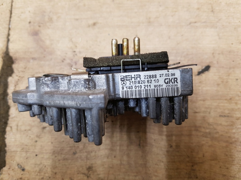 фото №3, Резистор резистор вентилятор mercedes w202