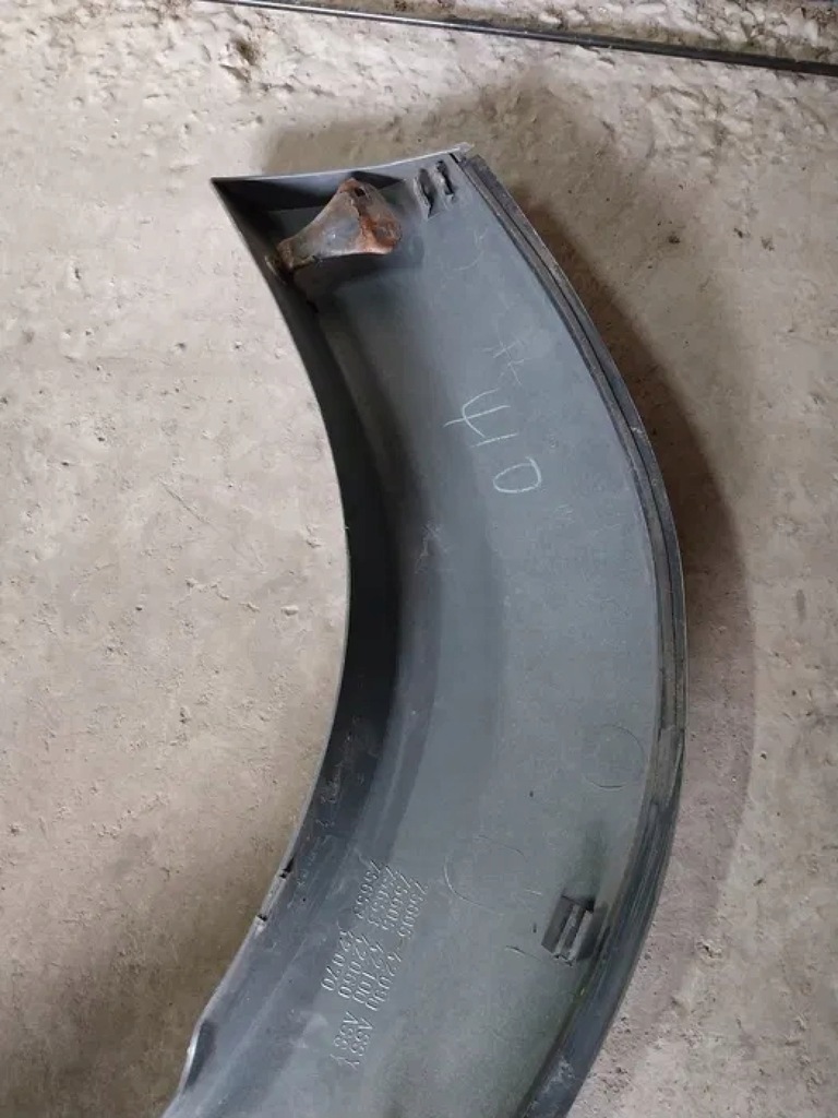 фото №6, Молдинг крыла задняя левая 1d4 toyota rav ii 00-05