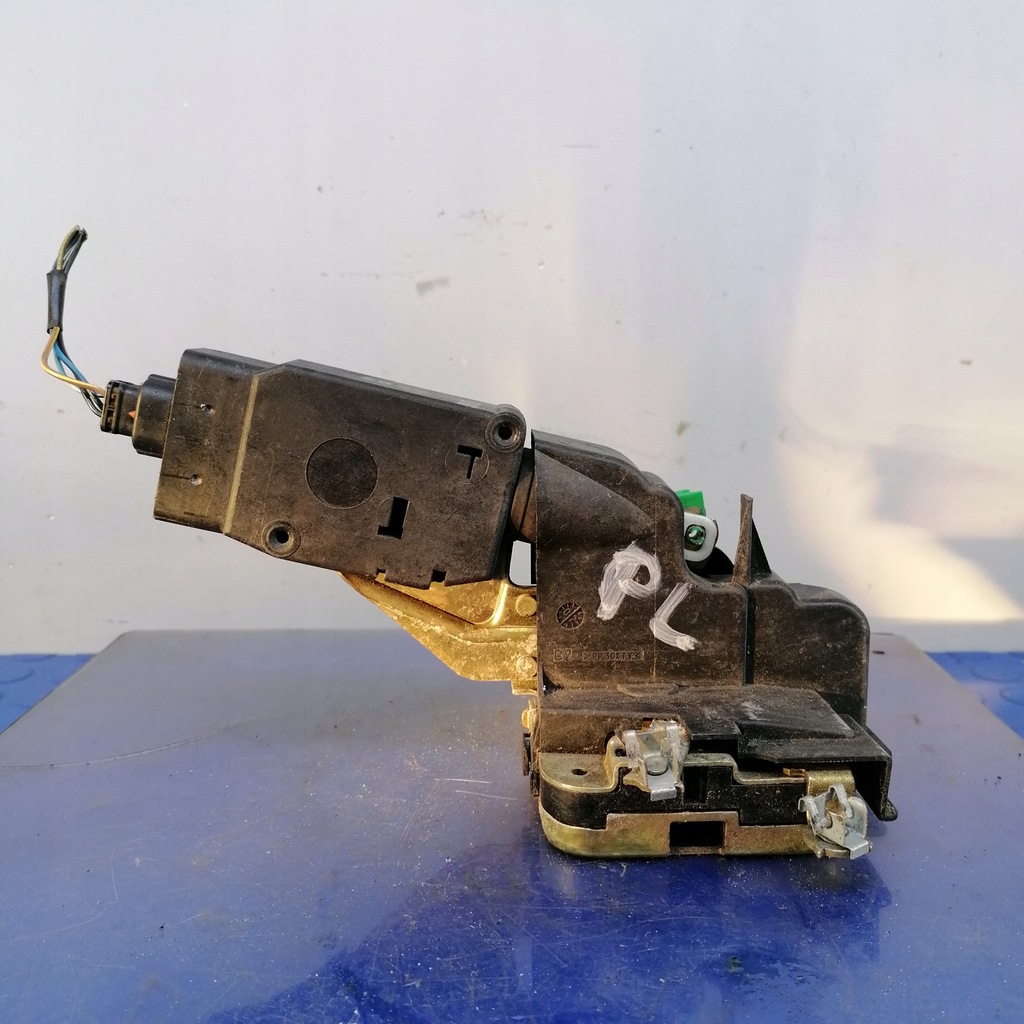 фото №1, Mitsubishi carisma i lift замок двері перед лівий