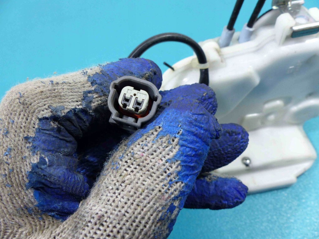 фото №6, Замок перед лівий 7+2 pin legend iv kb1 04- europa