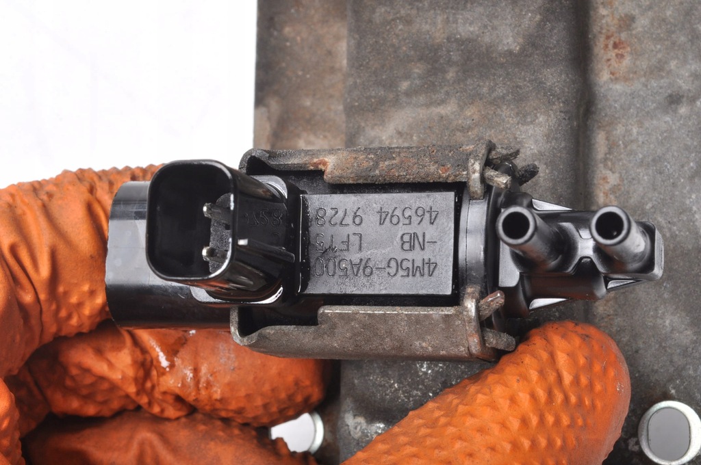 фото №6, Volvo c30 v50 s40 c70 2.0 16v b клапан вакууму 4m5g-9a500-nb