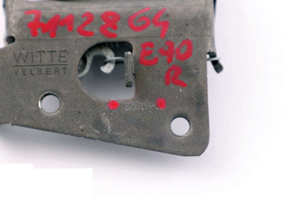 фото №11, Bmw e60 e90 e92 f10 замок сиденье правый задняя 7112864