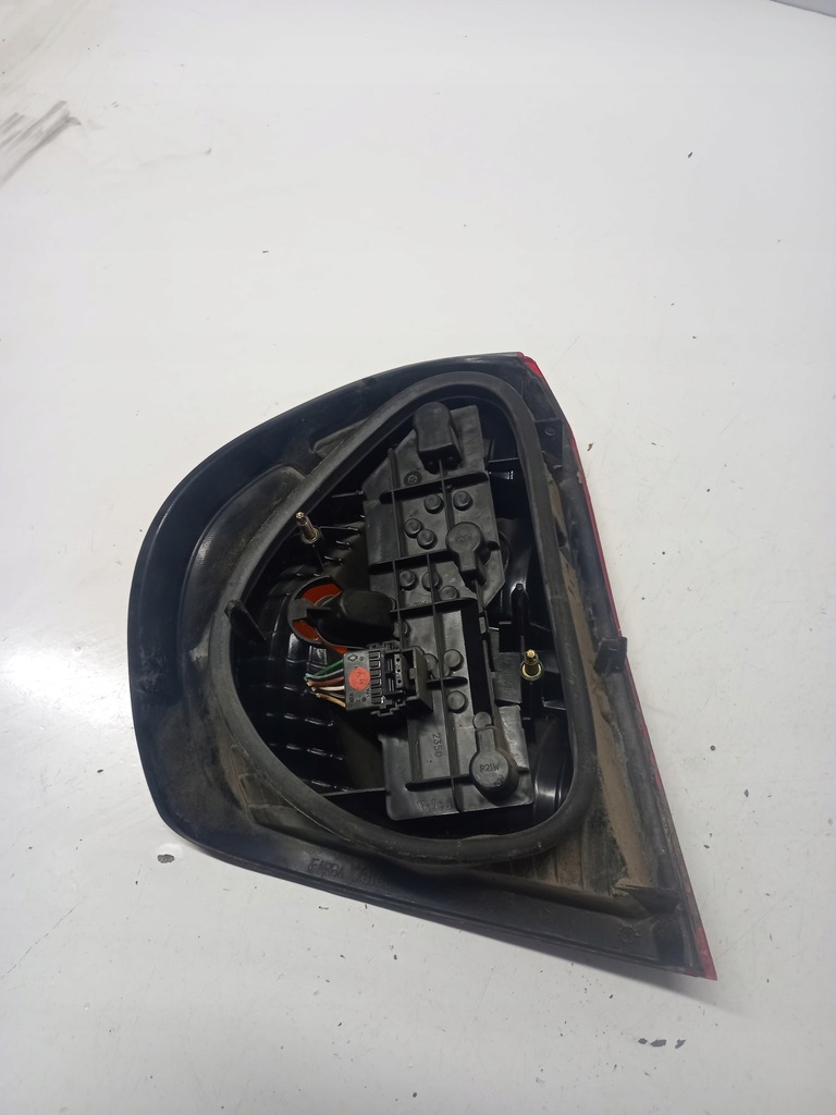 фото №4, Лампа задня права задня правий renault thalia