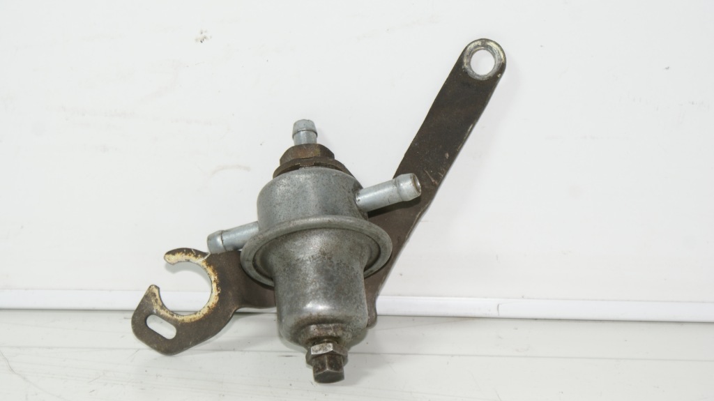 Купить Mercedes r107 sl slc клапан регулятор давления топлива 0280160007