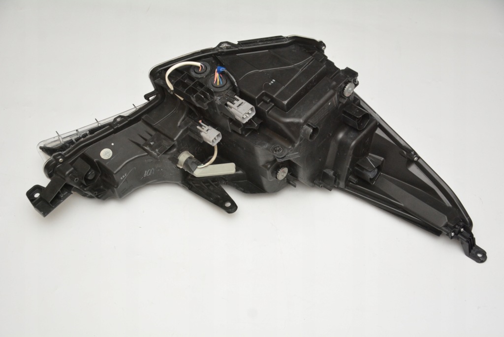 Фара full led левая сторона toyota avensis t29 15-2018r Киев