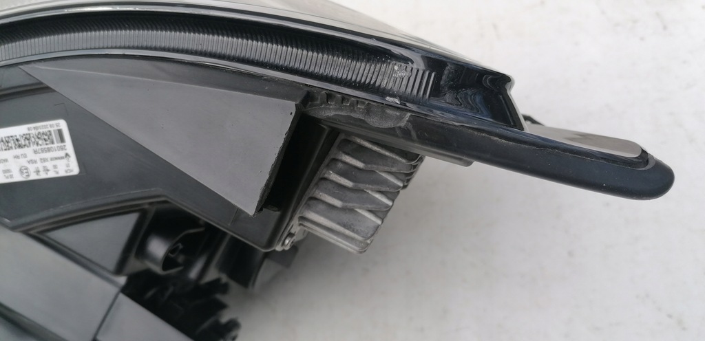 фото №15, Renault master iii lift iv led лампа права перед 19r-