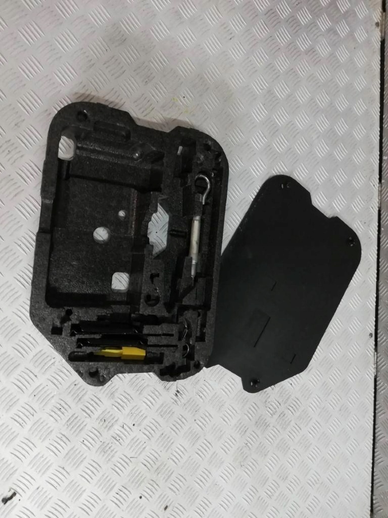 фото №1, Citroen ds5 набор ремонтный