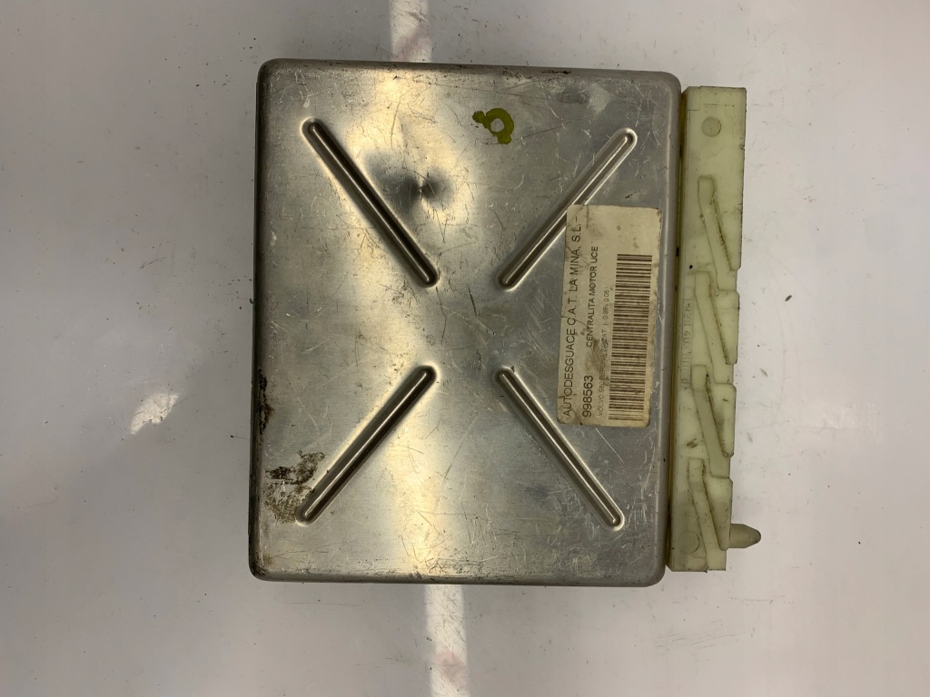 фото №1, Блок управления двигателя volvo p09480760