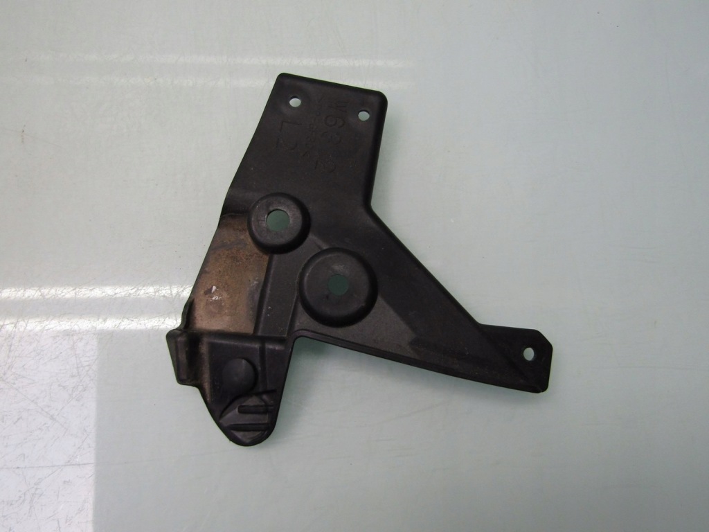 фото №1, Sx4 s-cross ii 23r защита передний поперечина левая пластик завершение