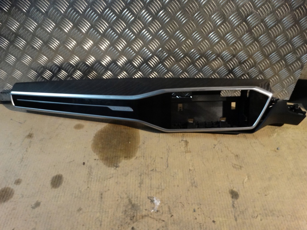 фото №1, Молдинг защита консоли led audi a6 a7 c8 4k 1