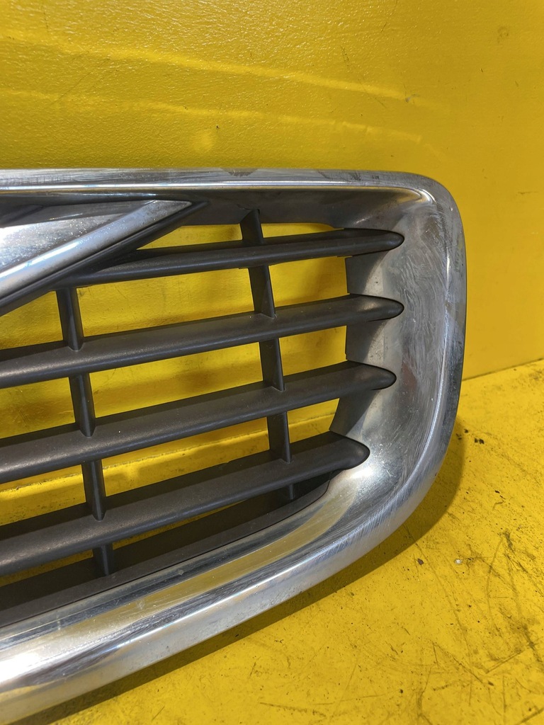 фото №4, Volvo v50 2010 решётка радиатора решётка радиатора